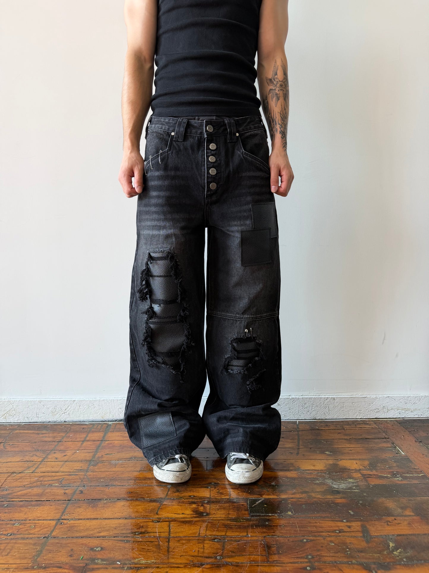 VINTAGE DISTRESSED JEAN SAMPLE (32)