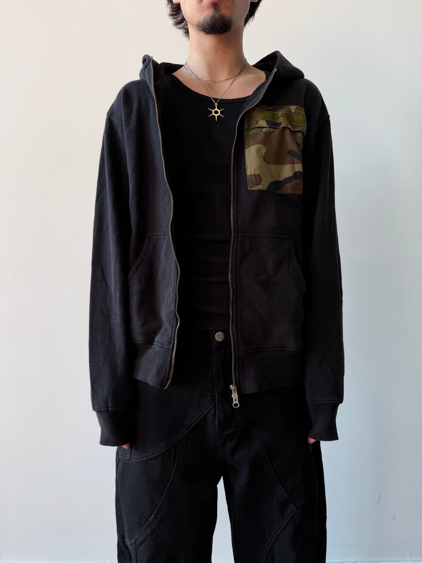 ZIP UP 1 OF 1 (M)