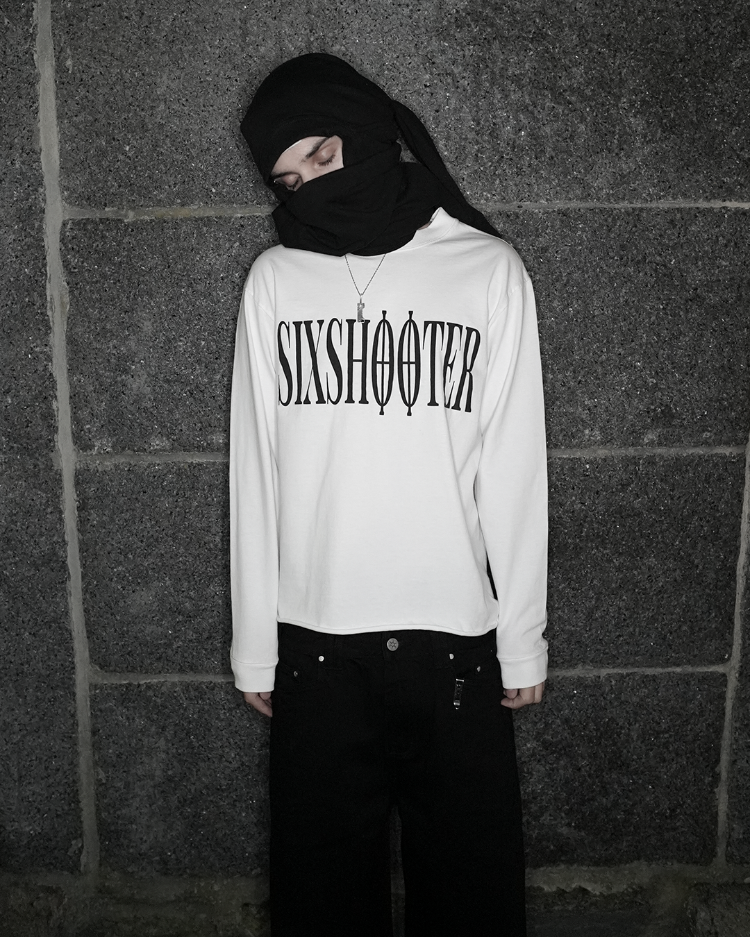 "MASQUERADE" LONG SLEEVE