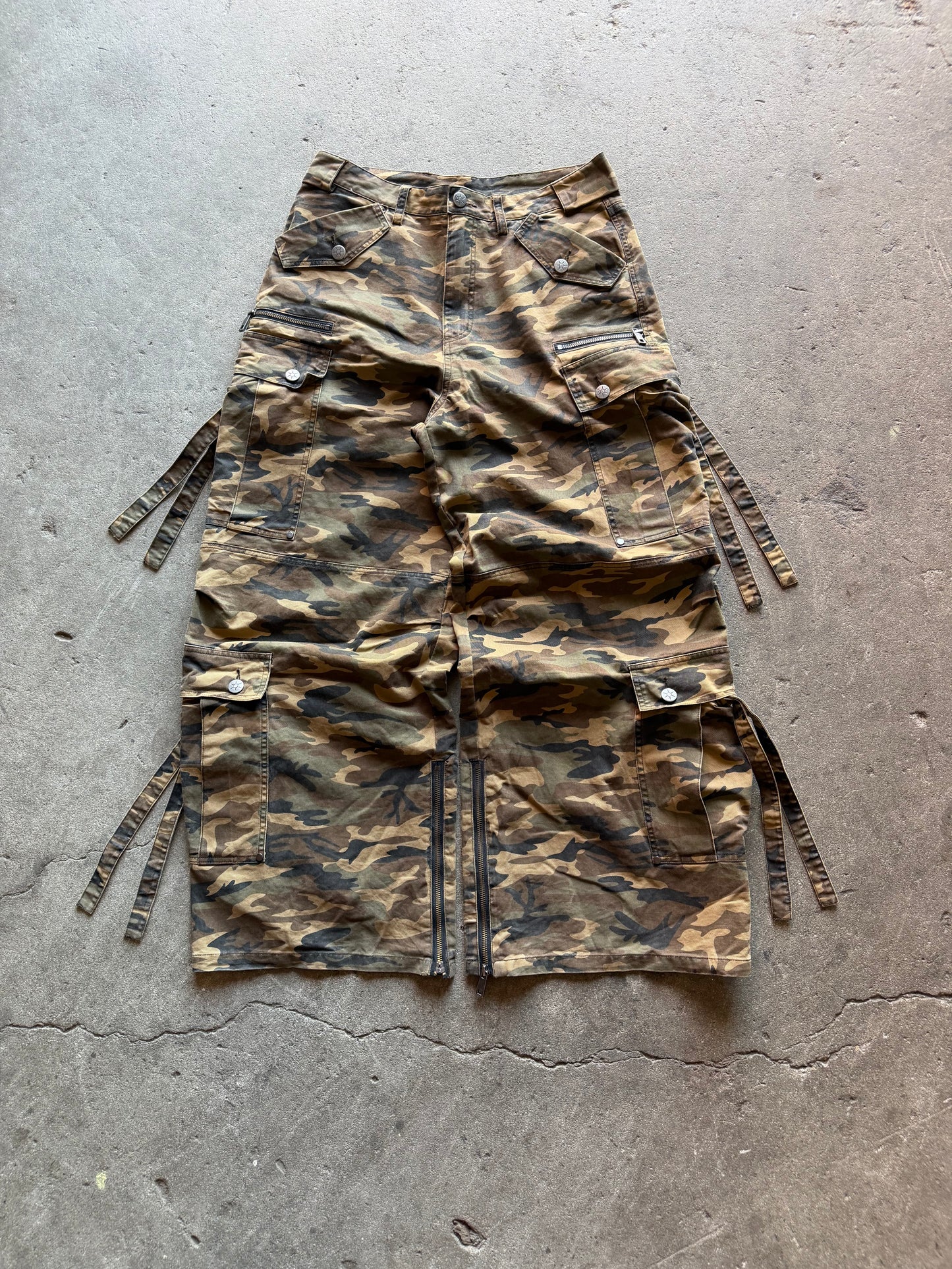 RECON ARMY CAMO PANTS DEFECT (32)